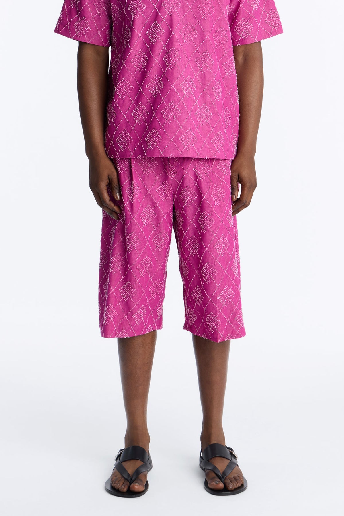 Baggy Diamond Frayed Jacquard Long Short - Magenta image 1