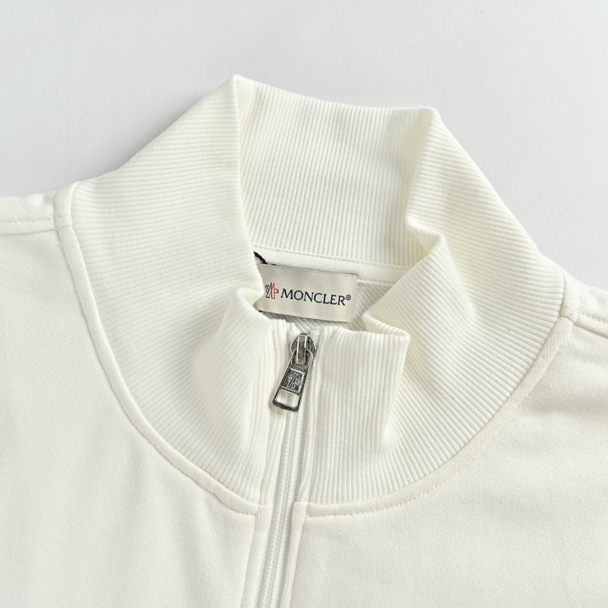 Moncler 26FW Classic Logo Zip-Up Jacket