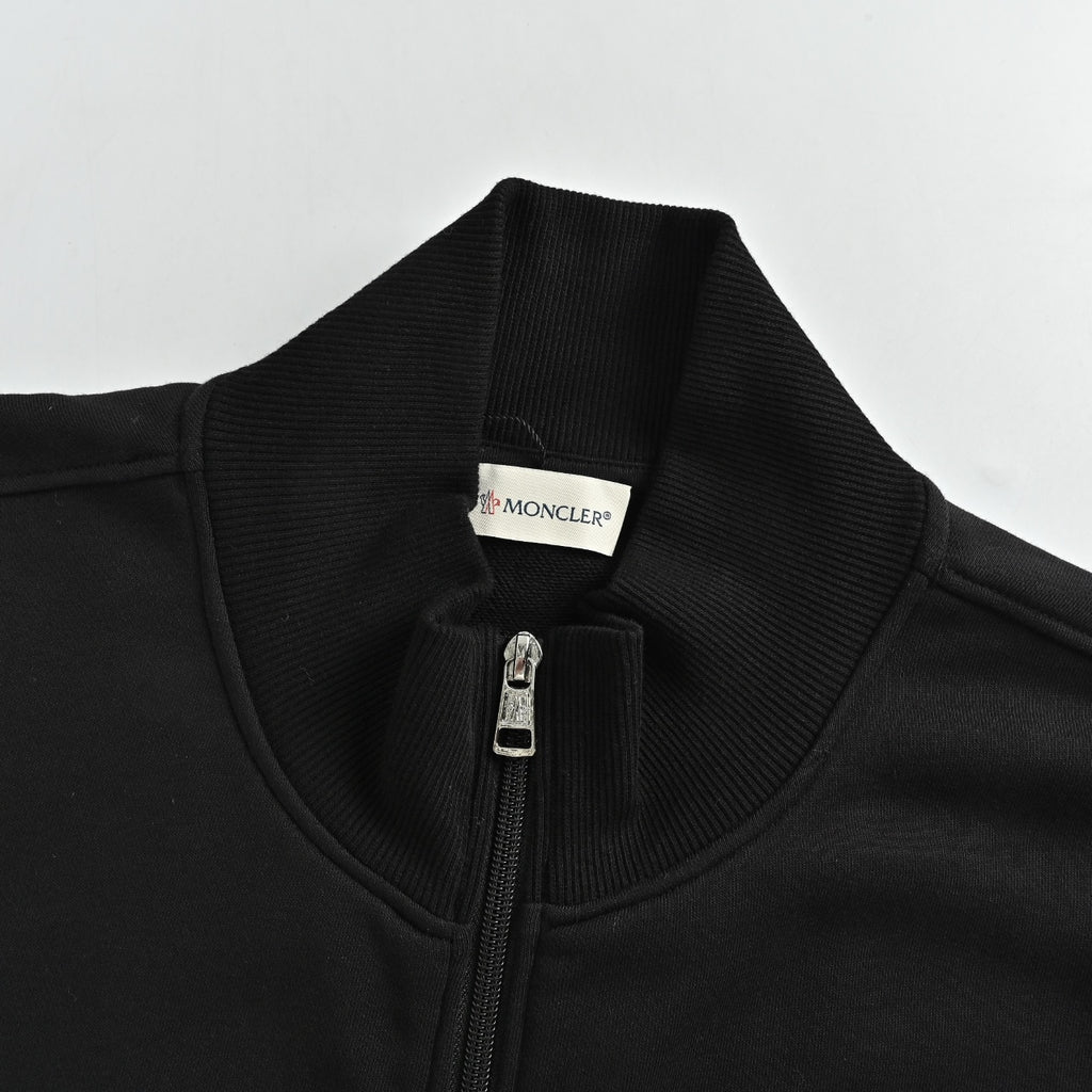 Moncler 26FW Black Classic Logo Zip-Up Jacket