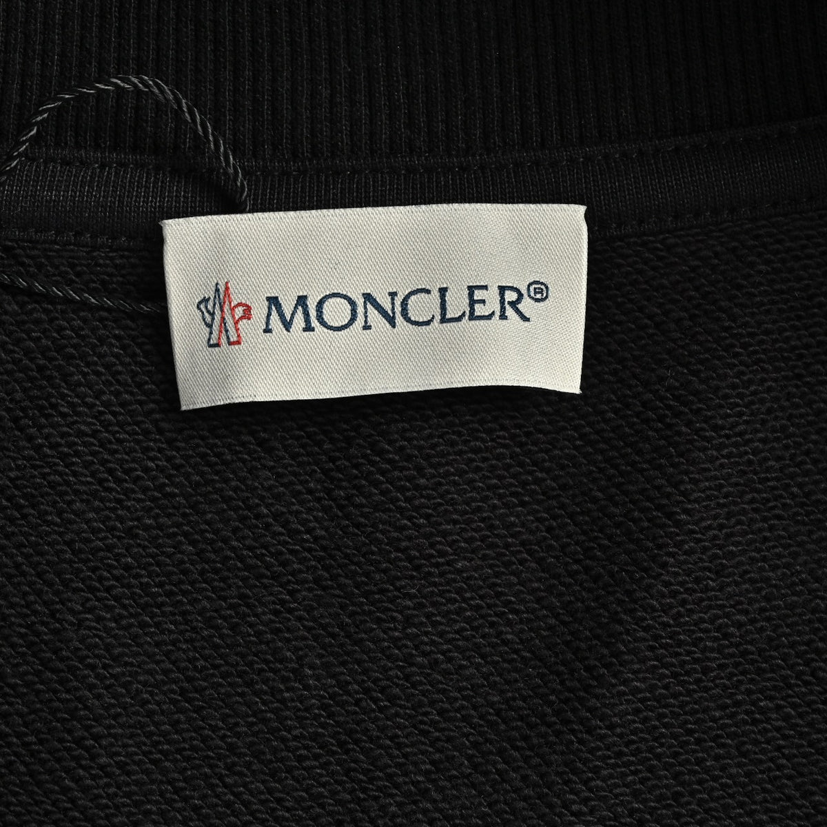 Moncler 26FW Black Classic Logo Zip-Up Jacket