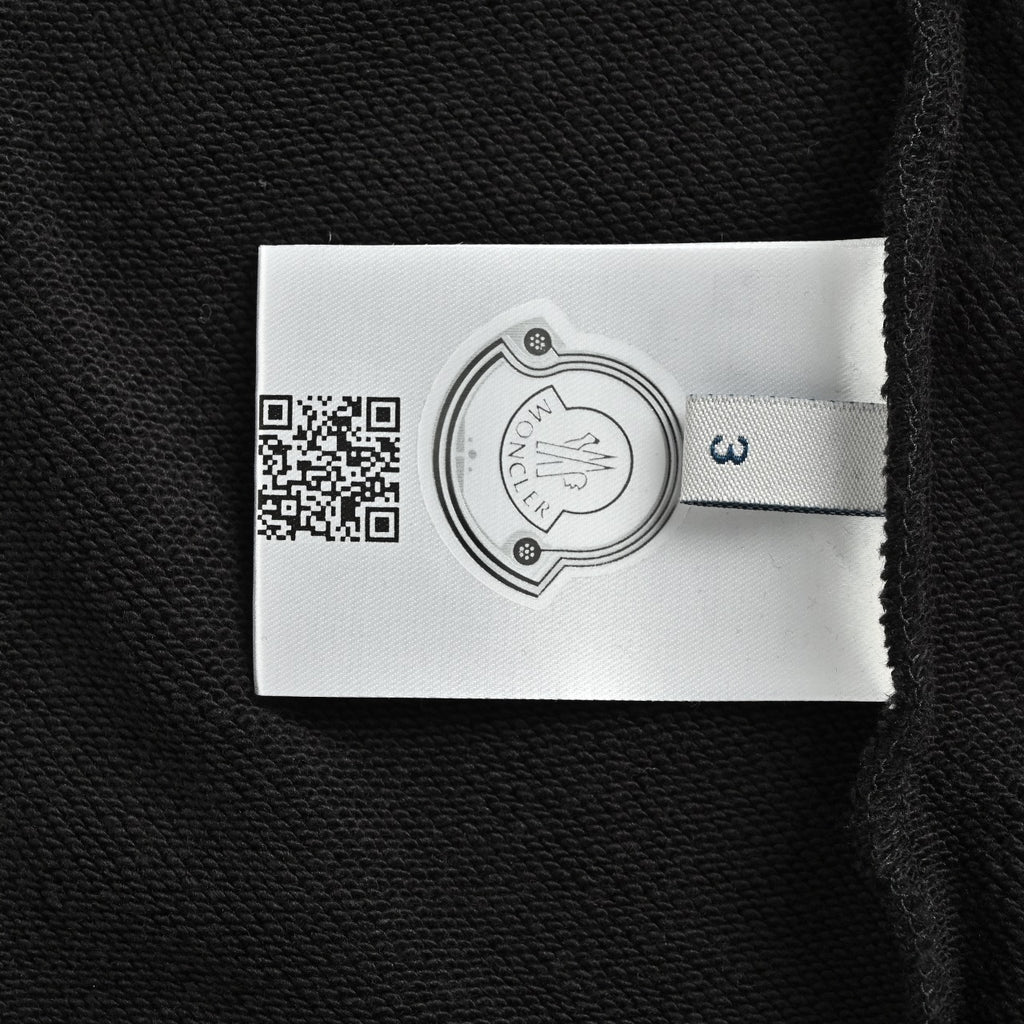Moncler 26FW Black Classic Logo Zip-Up Jacket
