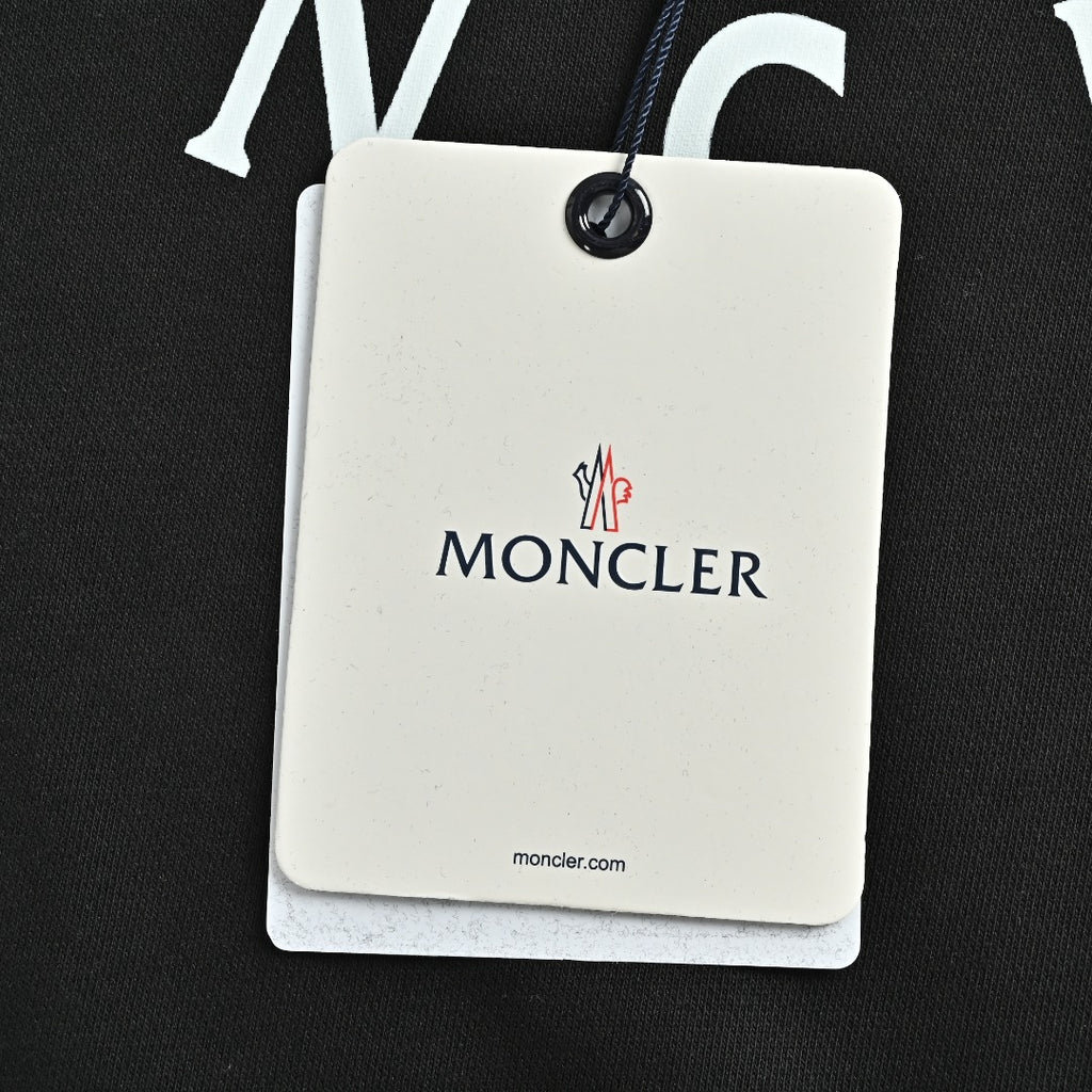 Moncler 2026 Spring/Summer Black Crewneck Sweatshirt with Curved Logo Lettering