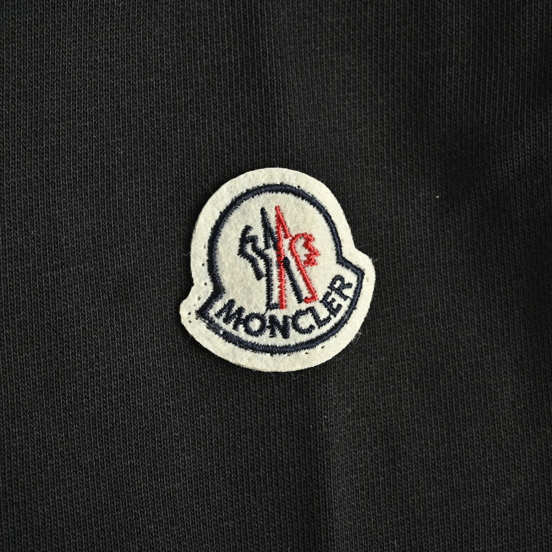 Moncler 2026 Spring/Summer Black Crewneck Sweatshirt with Curved Logo Lettering