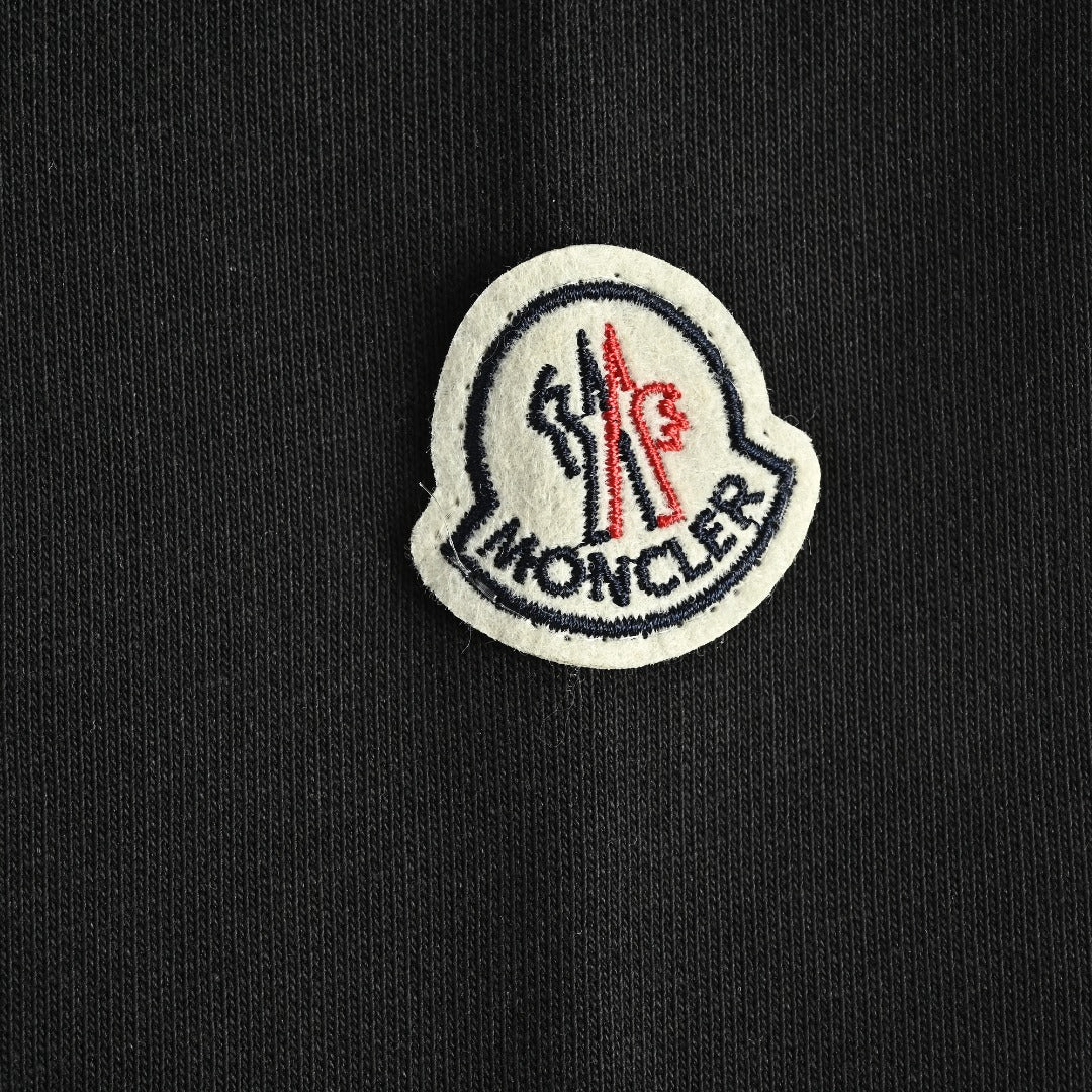 Moncler 2026 Spring/Summer Black Crewneck Sweatshirt with Script Logo