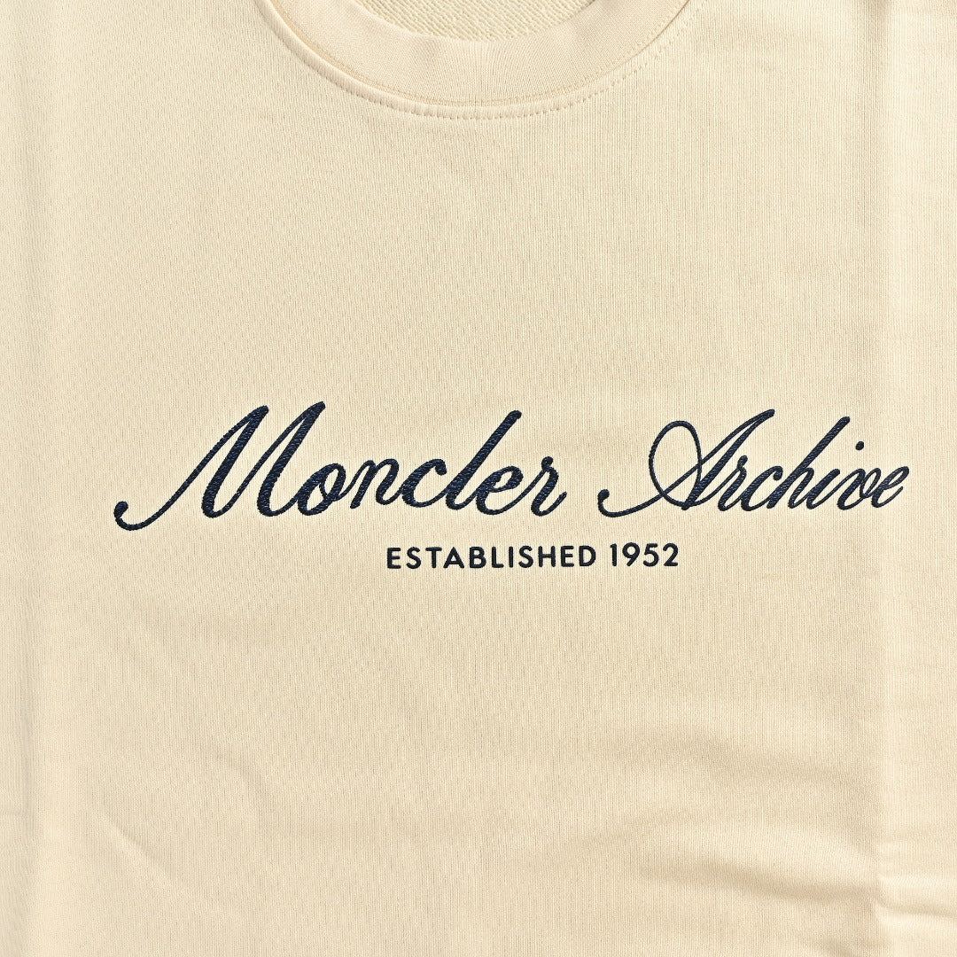 Moncler 2026 Spring/Summer Cream Crewneck Sweatshirt with Script Logo