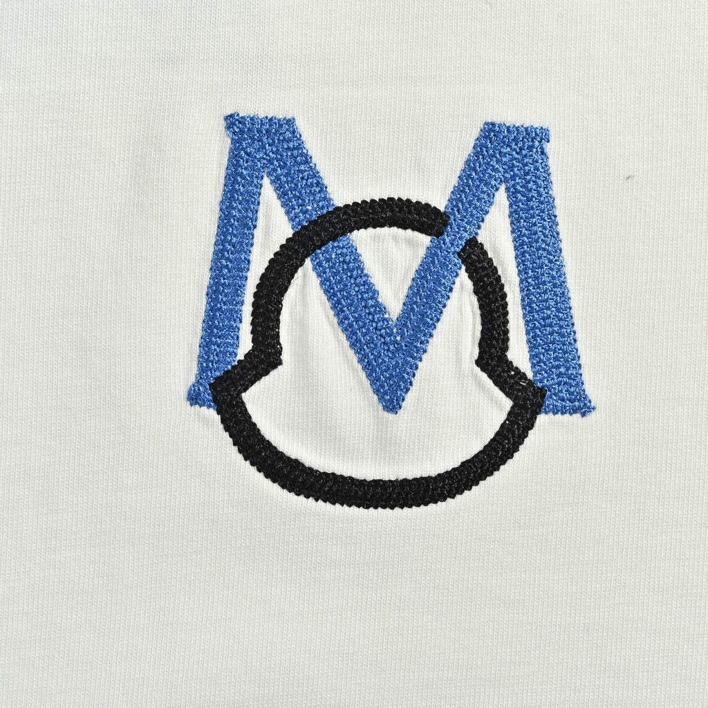Moncler 2026 Spring/Summer White T-Shirt with Front and Back Embroidered Patches