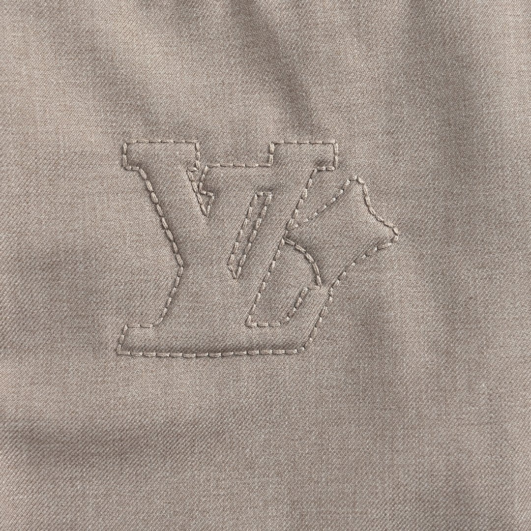 Louis Vuitton 2025 Spring/Summer Khaki Wool Casual Trousers