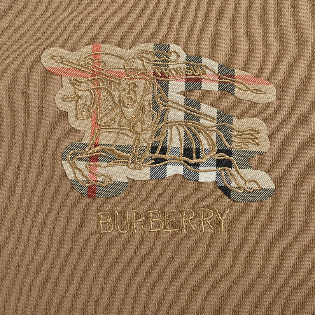 Burberry Check-Appliqué Knight-Embroidered Crewneck Sweatshirt | Brown | Fall/Winter 2025
