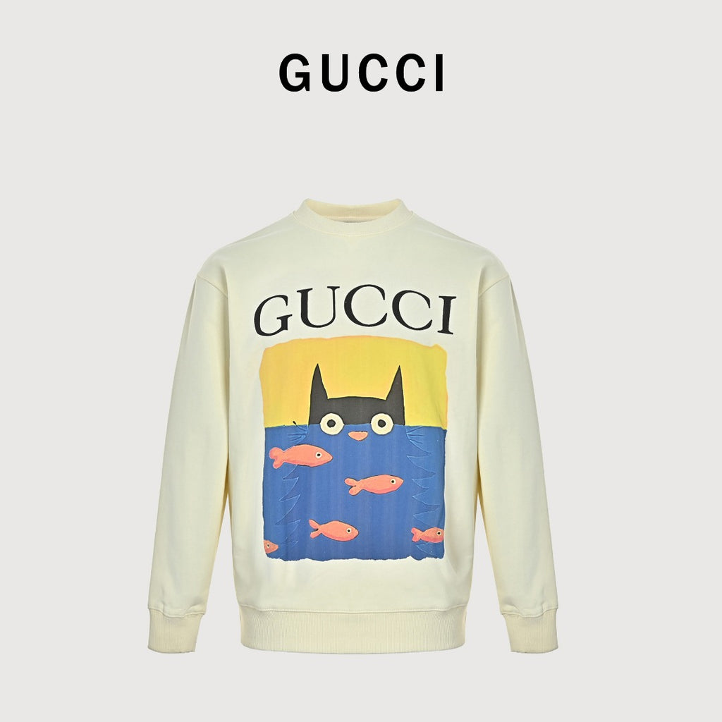 Gucci Cartoon Cat-and-Fish Graphic Crewneck Sweatshirt | Ivory