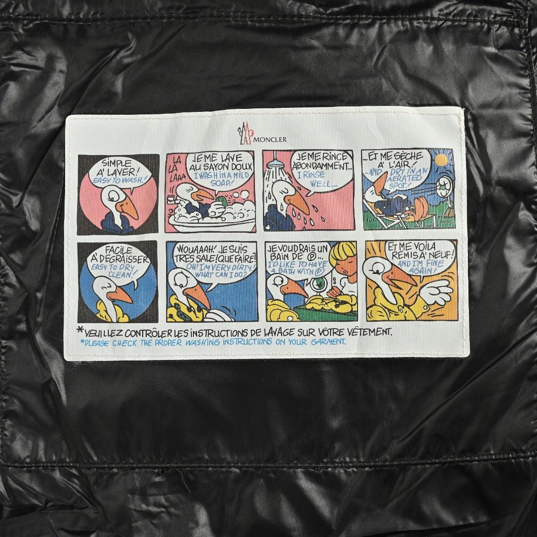 Moncler Black Matte-Finish Small-Logo Quilted Vest