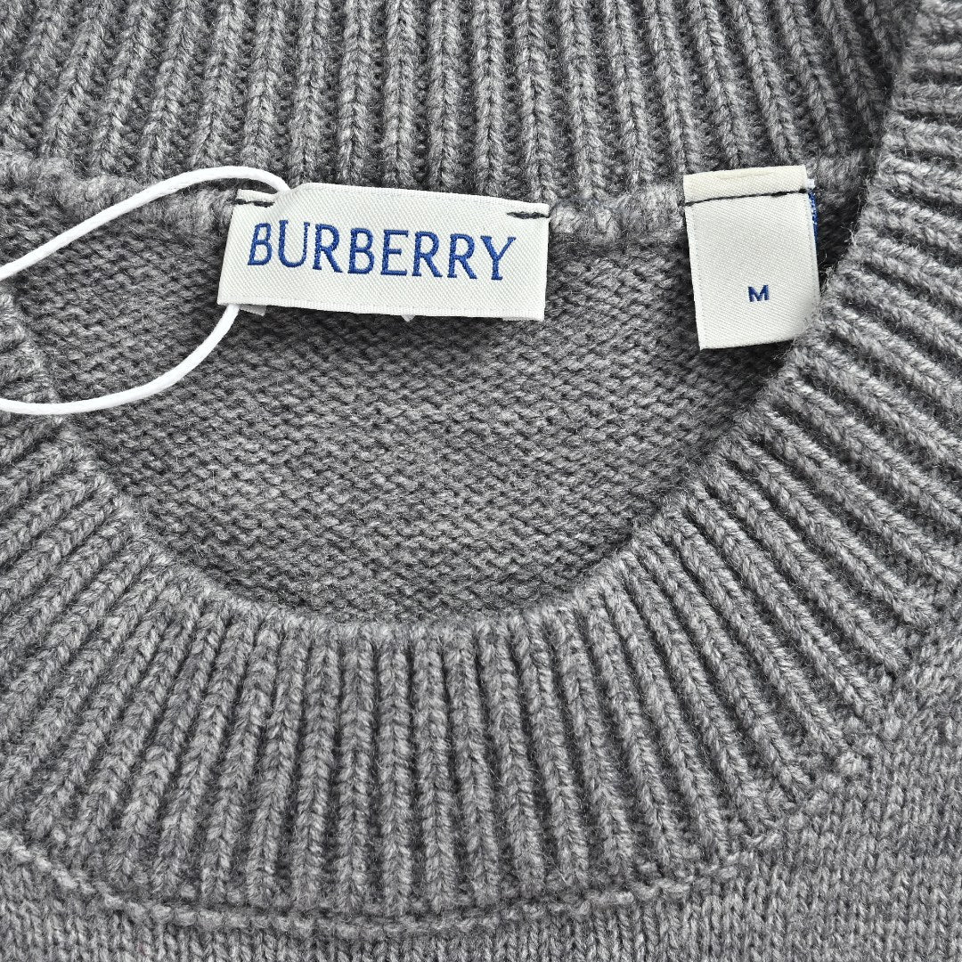 Burberry Gray Equestrian Knight Hem Jacquard Crewneck Sweater