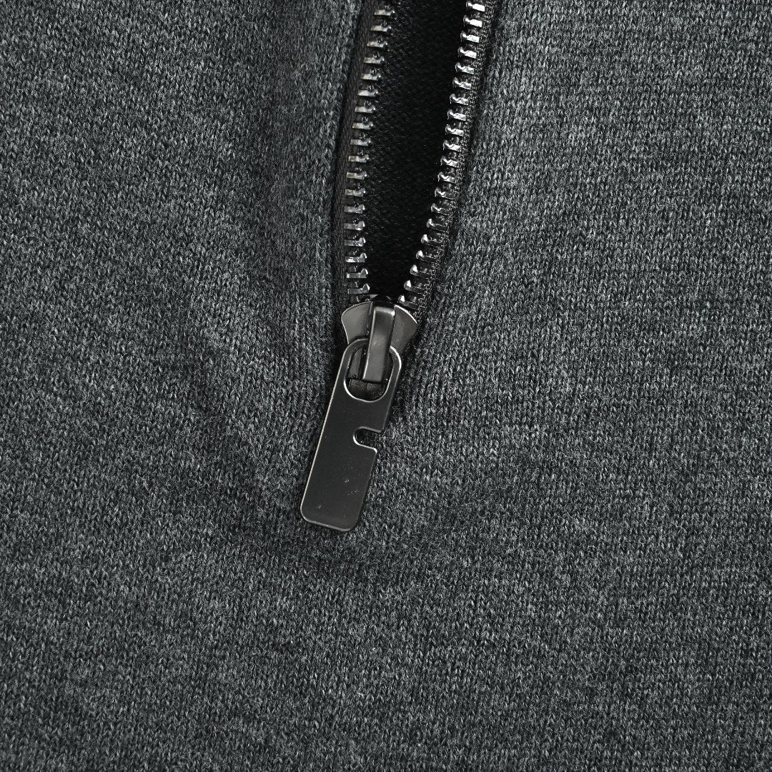 Burberry Check-Shoulder Half-Zip Cashmere Sweater in Gray