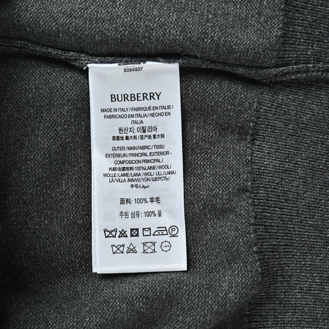 Burberry Check-Shoulder Half-Zip Cashmere Sweater in Gray