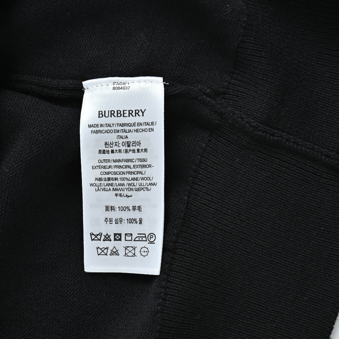 Burberry Check-Shoulder Half-Zip Cashmere Sweater in Black