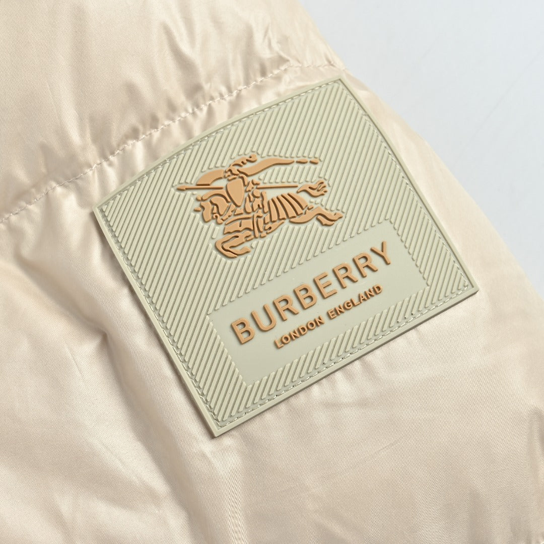 Burberry Equestrian Knight Sleeve-Patch Hooded Down Jacket in Light Beige
