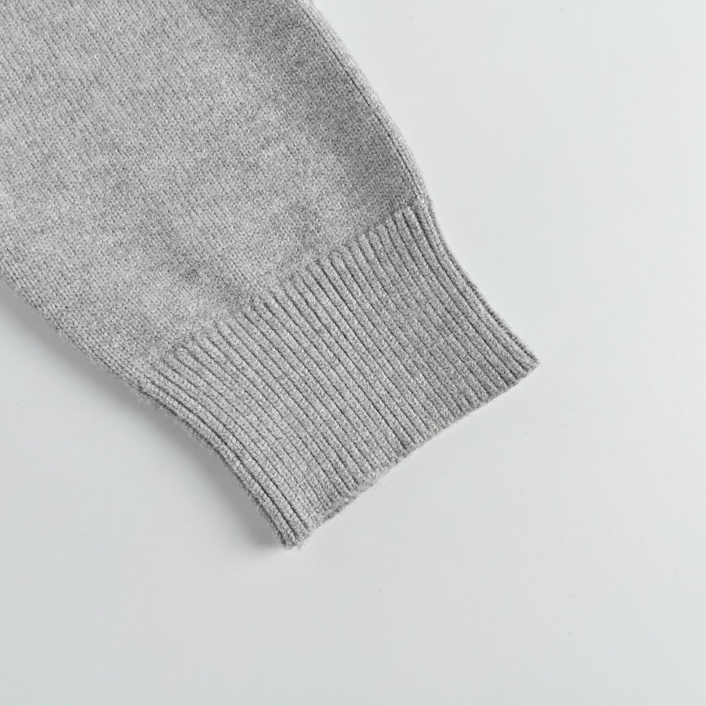 Gucci Signature Script Intarsia Knit Sweater in Grey