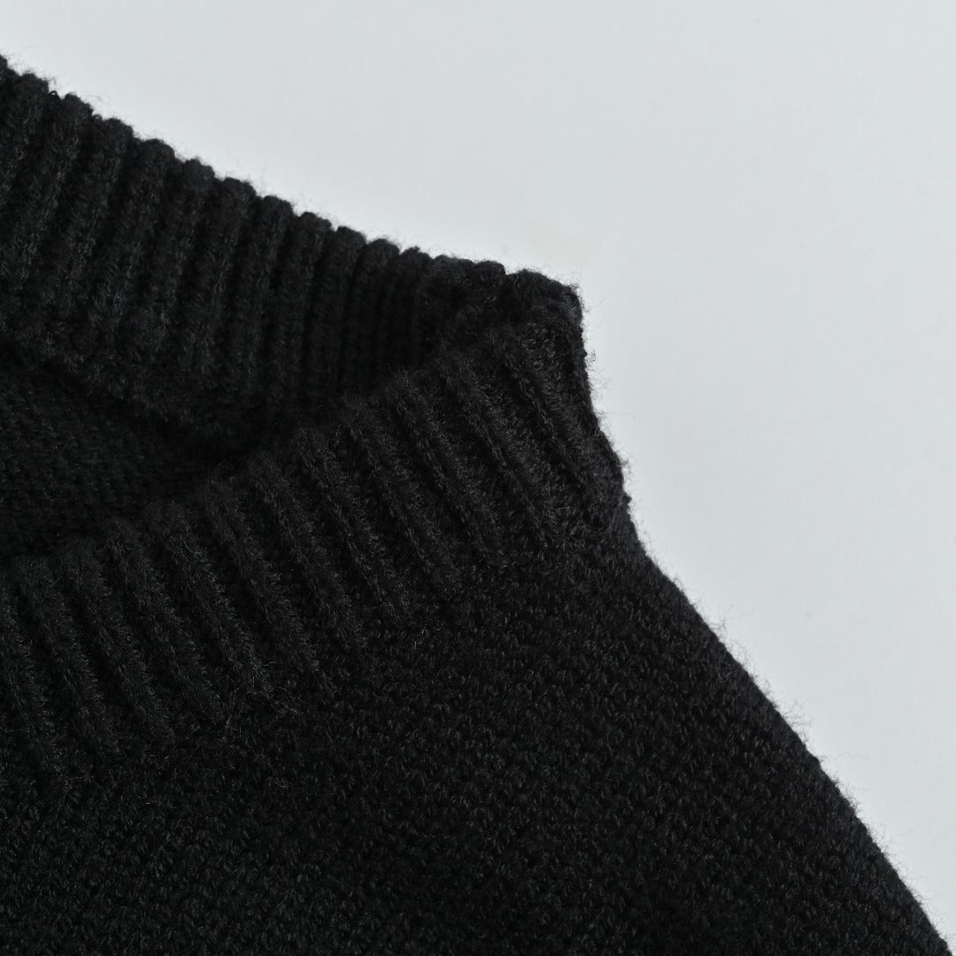 Gucci Signature Script Intarsia Knit Sweater in Black
