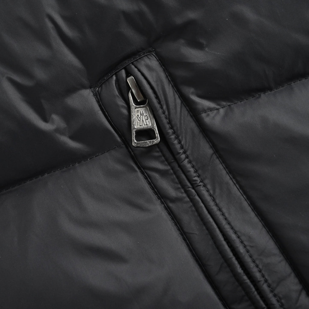 Moncler Classic Stand-Collar Down Vest in Black