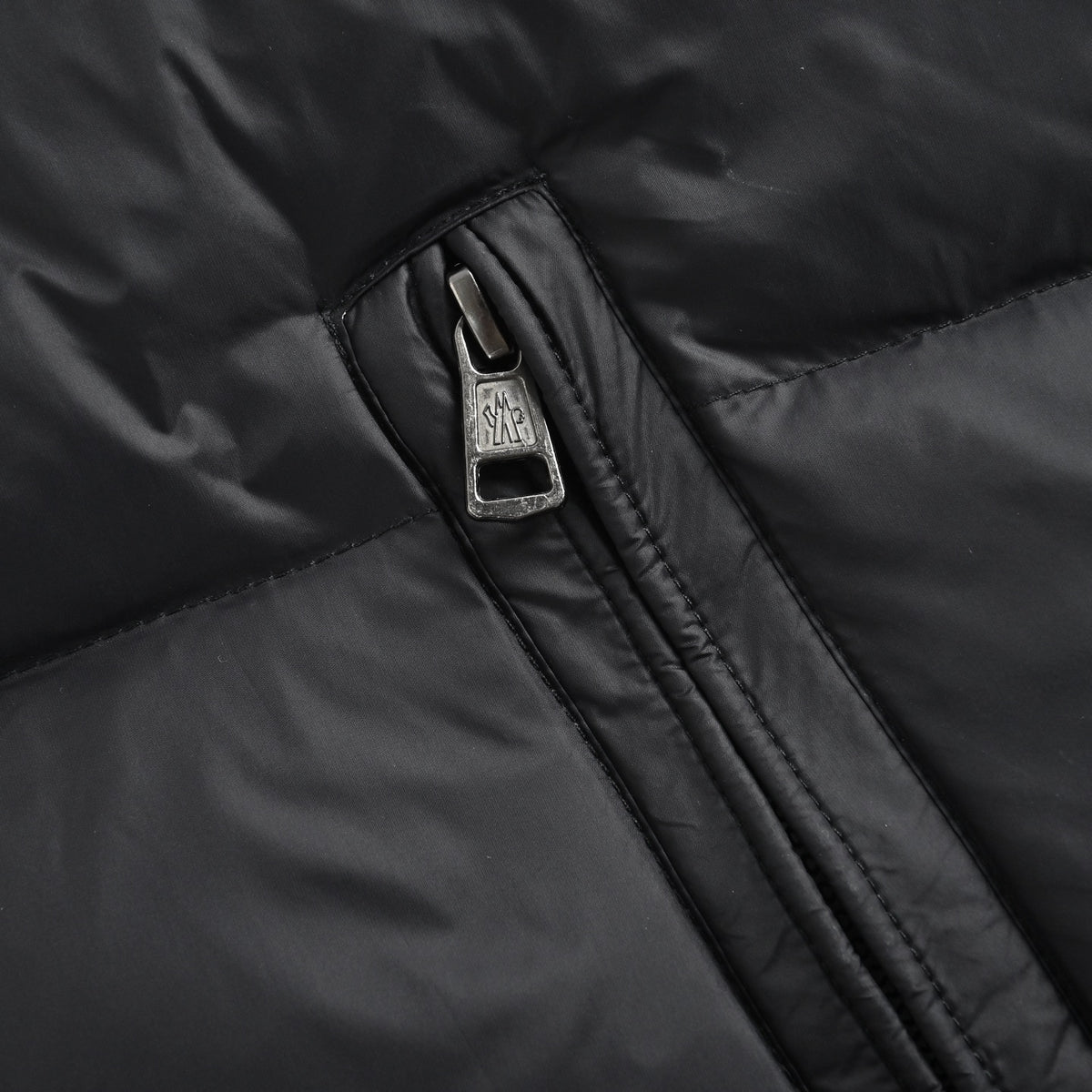 Moncler Classic Stand-Collar Down Vest in Black
