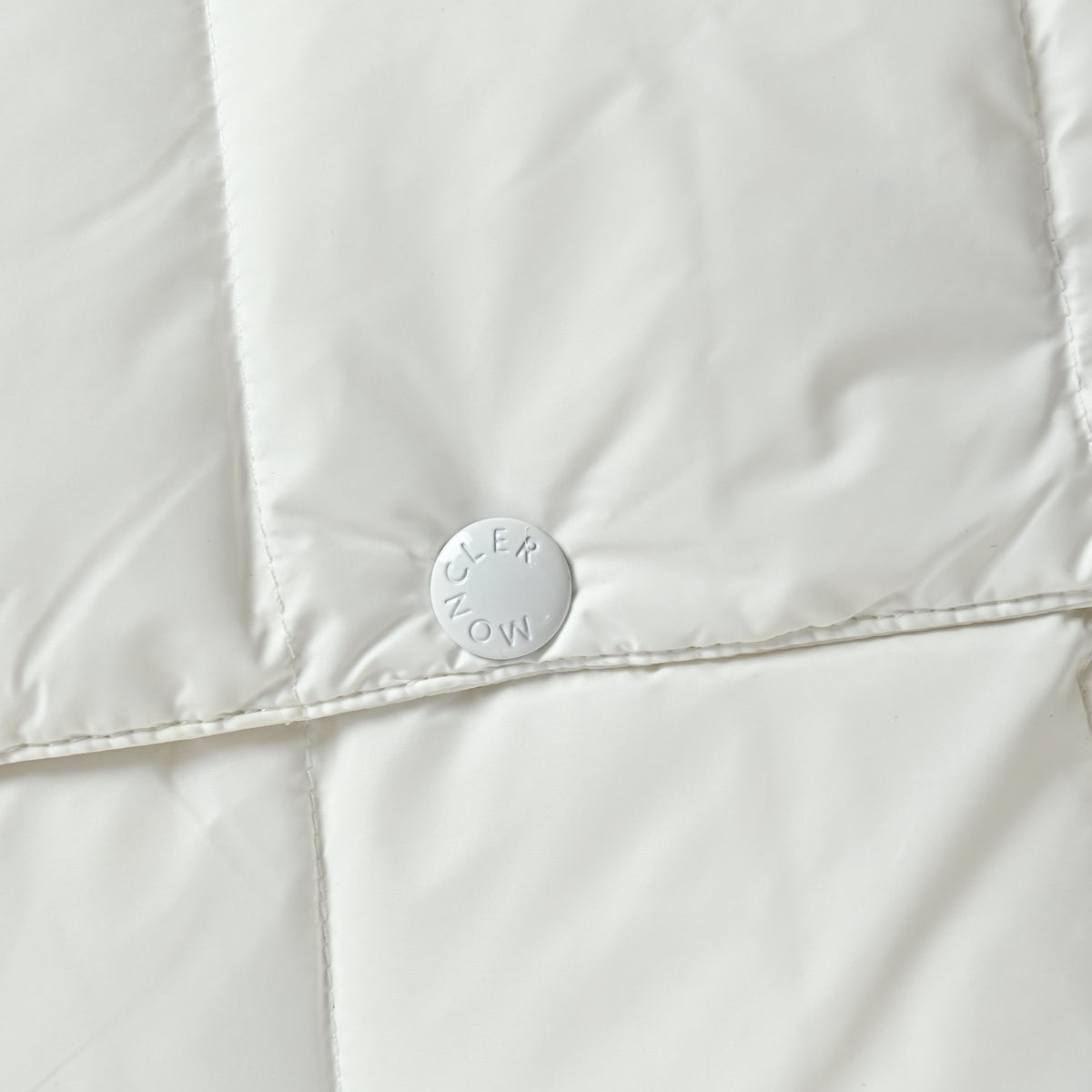Moncler Classic Stand-Collar Down Vest in White