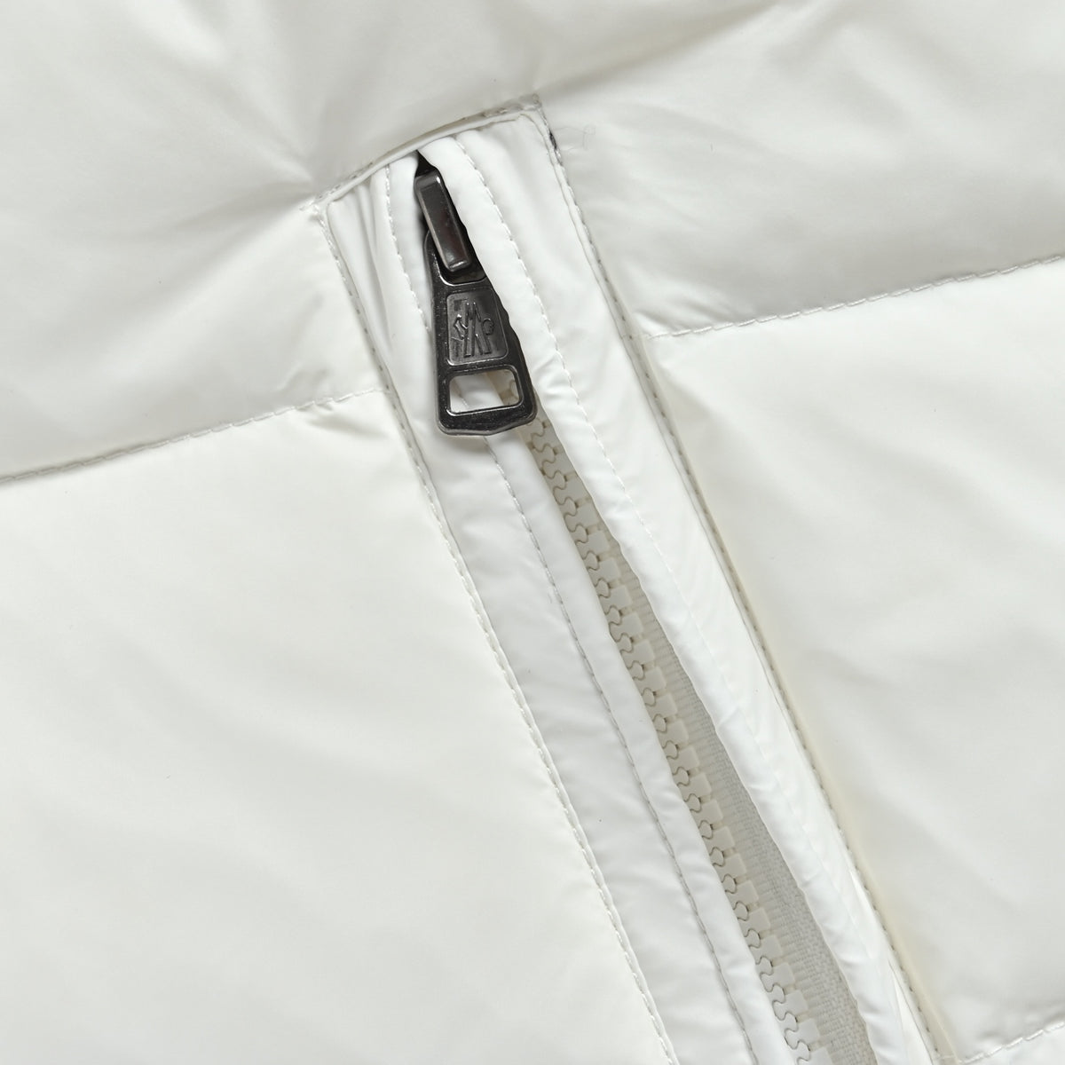 Moncler Classic Stand-Collar Down Vest in White