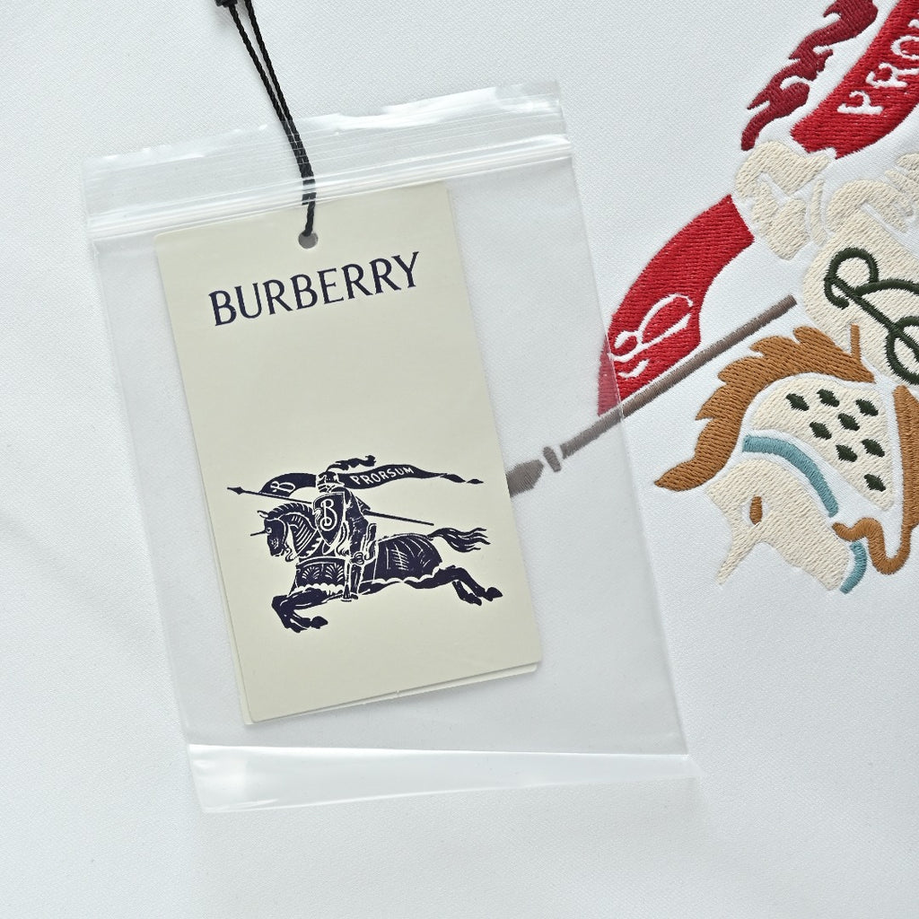 Burberry Multicolor Equestrian Knight Crewneck Sweatshirt - White