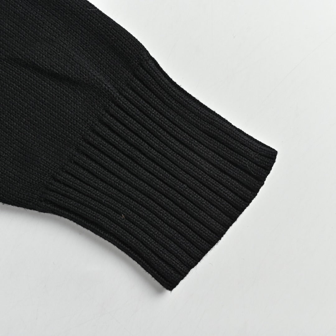 AMI Paris Small Heart Embroidered Crewneck Sweater - Black