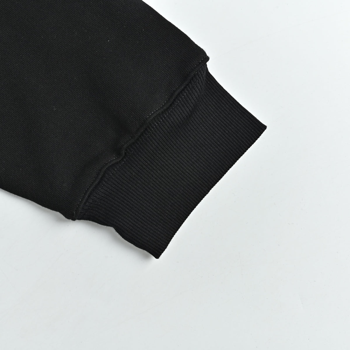 Fendi Dog Embroidered Crewneck Sweatshirt - Black