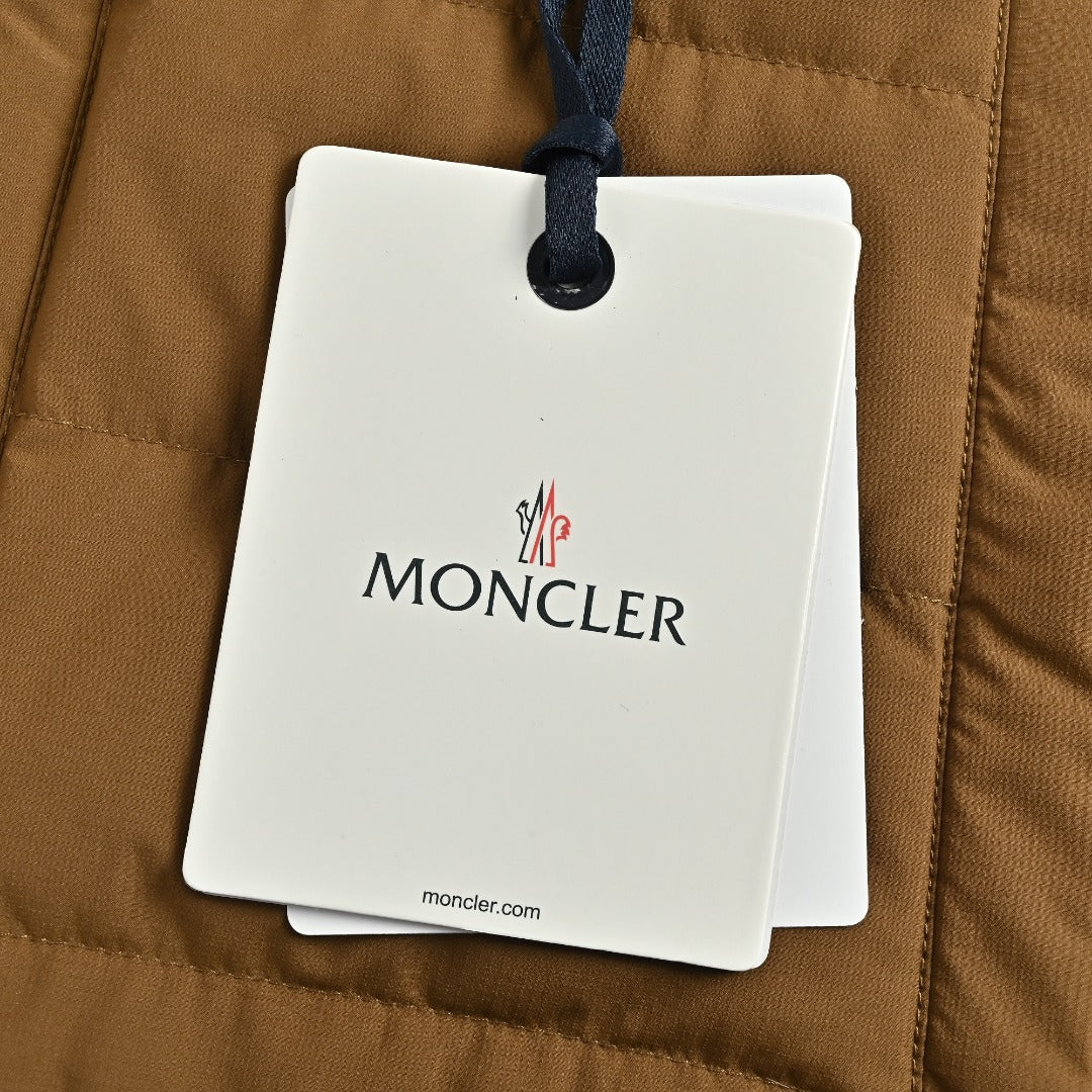 Moncler Tonal Logo Collared Down Jacket - Brown